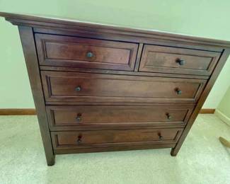 063-UP: Five-Drawer Dresser