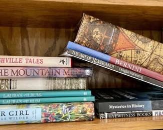 072-DEN: Books: History of American Pioneer & Art