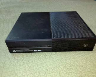 016-NC: Xbox One Console