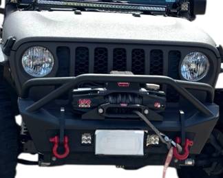 2022 Meticulously Modified Jeep Gladiator..