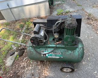 Air compressor