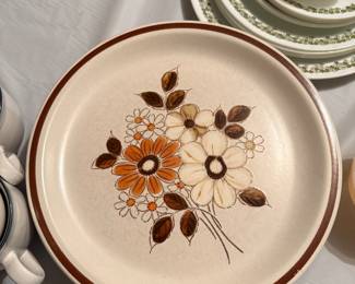 Vintage pleasant grove stoneware plates