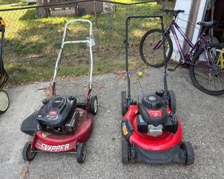 Push lawn mowers