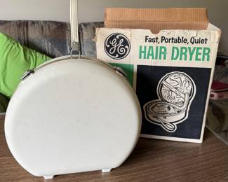 Vintage GE portable hair dryer