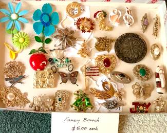 Lots of Jewelry