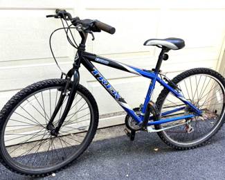 004 Trek 800 Mountain Bike 26 21 speed bike