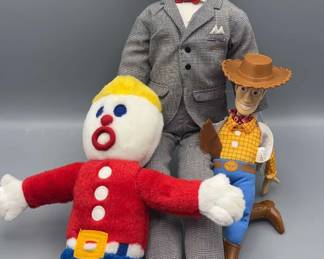 Collectible Figures Of PeeWee, Herman, Mr. Bill And Woody