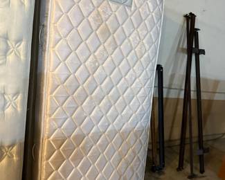 single bedding
