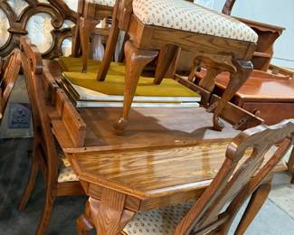 dining table w/chairs