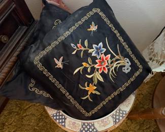Pair of Chinese Silk Floral Embroidered Throw Pillows
