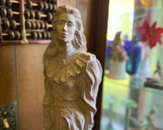 Alice Heath Victorian Woman Statue – Height 29”
Width 12”