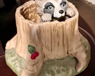 1984 Franklin Mint Woodland Surprises Figurines with Display Stand