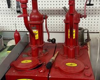 2 Pennzoil Lubester Pumps