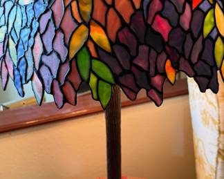 Colorful Tiffany Style Stained Glass Table Lamp