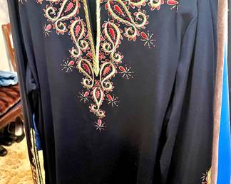Bob Mackie Wearable Art Black, Gold & Red Deep V-Neck Blouse – Size XL