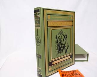 Hunting in Zimbabwe Tony Sanchez-Arino sig 1st ed