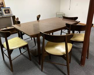 MCM Table / Chairs