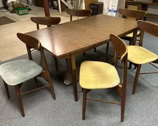 MCM Dinning Room Table