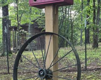 Antique wagon wheel