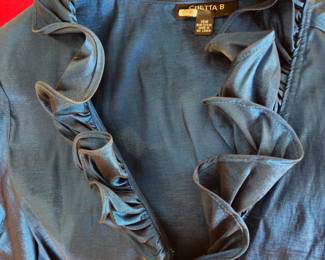Example of cocktail attire. Size L and XL