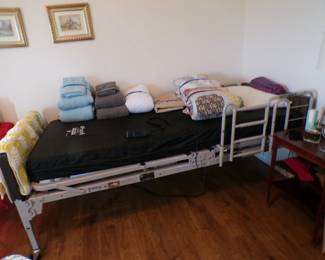 Nice Working Hospital Bed