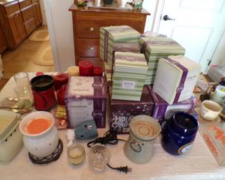 Lots of Scentsy