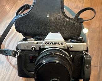 Olympus OM-10 35mm Film Camera with 28mm lens 
