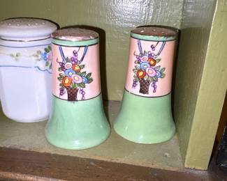 Japanese Floral Salt & Pepper Shakers 