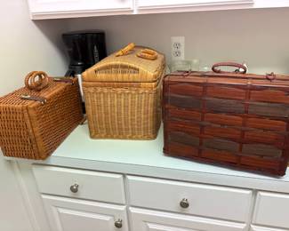 wicker baskets 