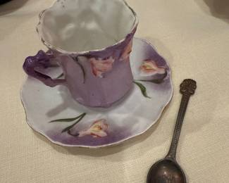 Porcelain teacup and saucer 