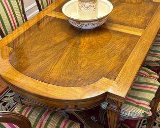 Walnut Dining Table with 6 chairs 