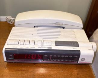 Vintage GE 2-9711 SpaceSaver Telephone Clock Radio AM FM Alarm Clock 