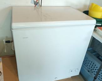 Chest freezer