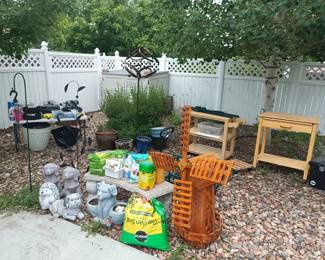 Decor and yardcare