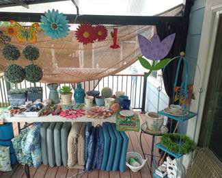 Decor and cushions
