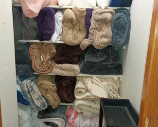 Comfy blankets and pillows