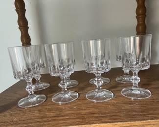 Beautful crystal sherry glasses set of eight