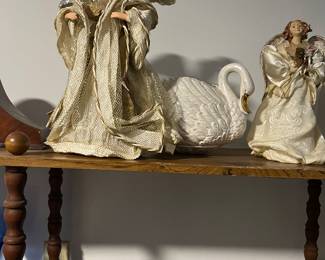 Angels are ready for your bathroom or special table.