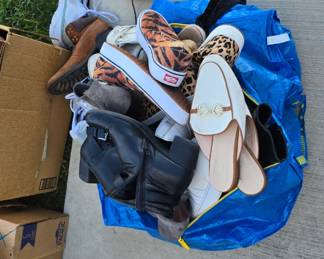 Women's shoes size 10