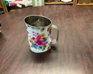 Pioneer Woman Stainless Steel Crank Flour Sifter & Pastry Cutter
