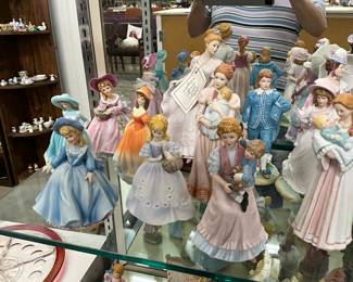 Assorted Figurines - Homco / Home Interiors