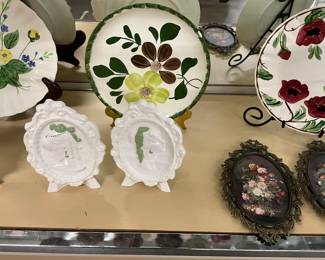 Blue Ridge Pottery & Dee Bee Co & Girl Cameo Plates w/Stands