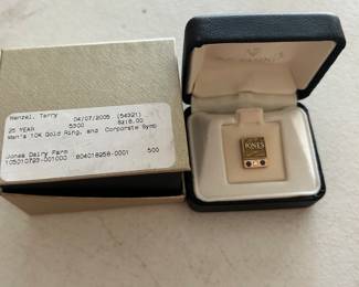10 karat gold 25 year JONES Dairy pin.