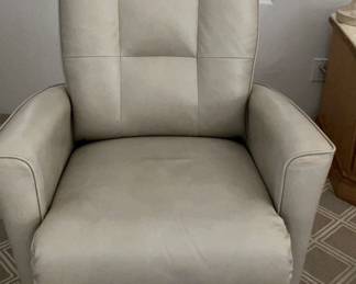 Elran Grey Swivel Leather Recliner