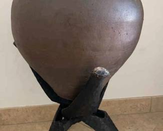Olive jar on base