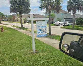 Here's the front yard of the estate stuff for this weekend please be respectful of where you park try not to block anybody's driveway in. Plenty of things to go around because we live so far we're opening up at 8:45 a.m. instead of 8:30