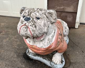 Vintage Concrete Georgia Bulldog - Suuuper HEAVY! Please bring assistance to move him.