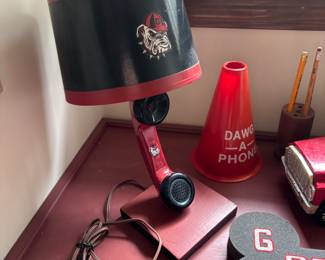 Unique! Vintage Georgia Bulldogs Phone Lamp | Vintage Georgia Bulldogs Memorabilia