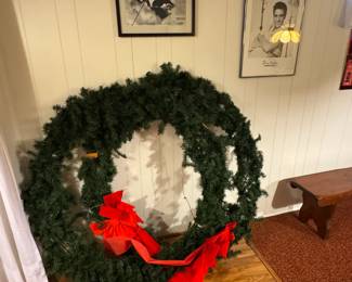 who doesn't need a large wreath?!