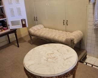 Marble gold round table